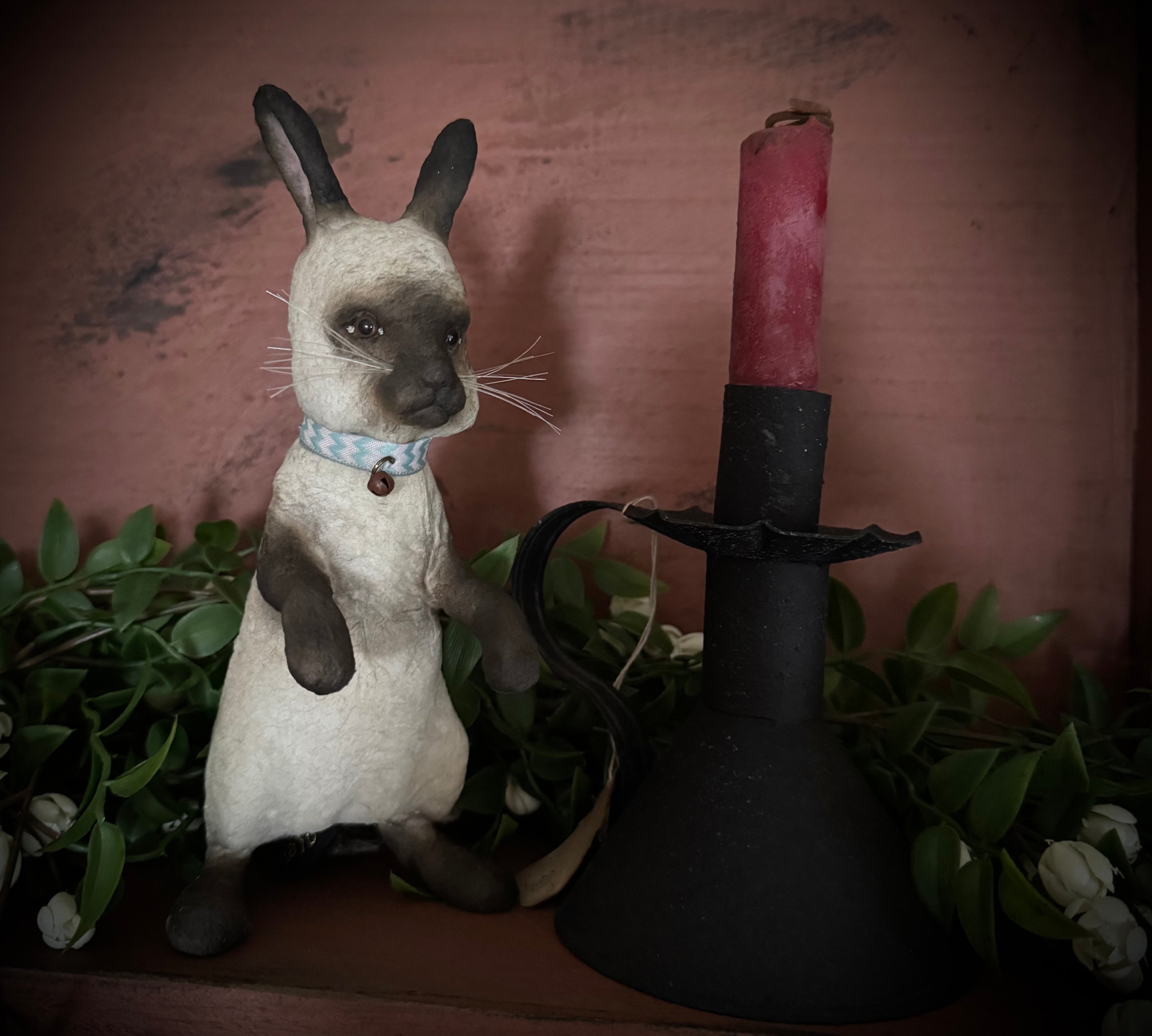 Craig Yenke Original – 8" Paper Mâché & Spun Cotton Bunnies